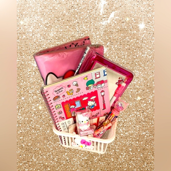 Sanrio’s Hello Kitty Big Fan Bundle - Picture 5 of 5